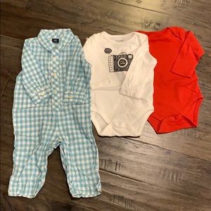 Gap Boy Lot - 6-12 M, One piece gingham, 2 onesies
